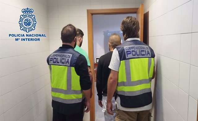 Detenidos en Alcalá Sevilla por atacar a una mujer con spray de