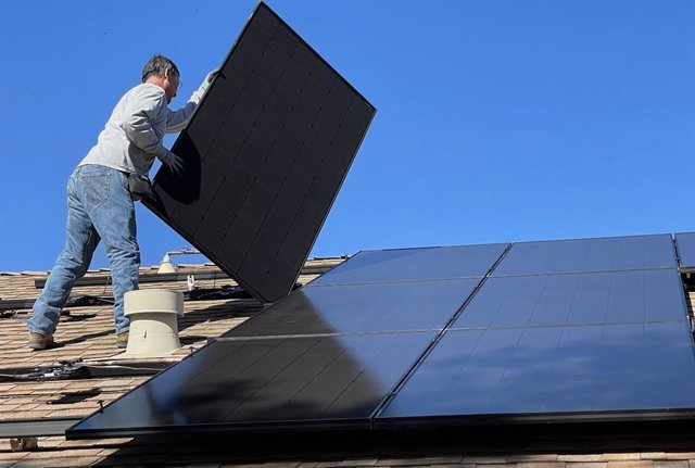 Las placas solares y el autoconsumo un sector en auge y cada vez más