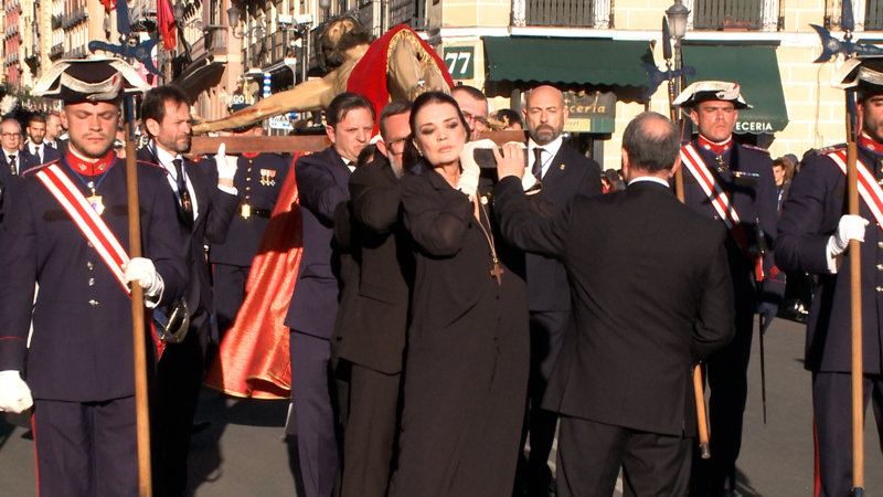 María José, muy emocionada durante la procesión