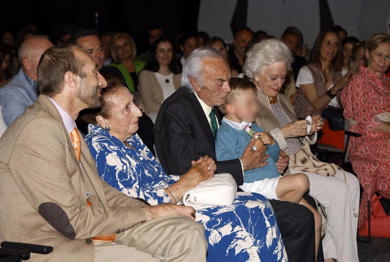 La familia de María Zurita no se perdió la presentación