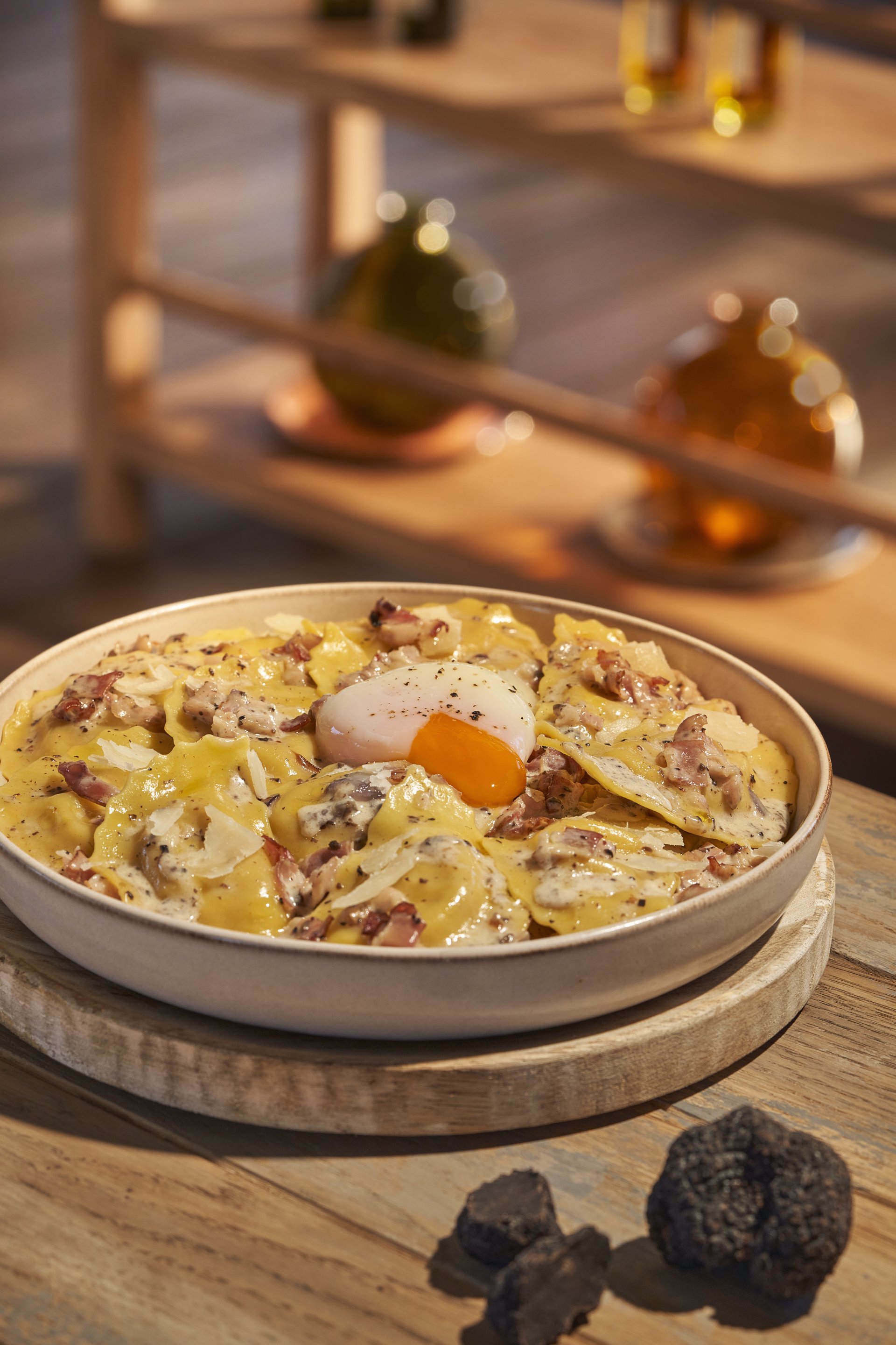 Mezzelune alla carbonara tartufata