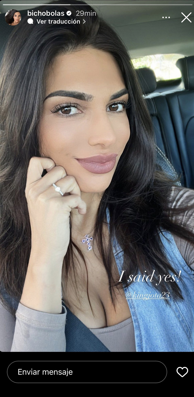 Miriam Cruz ha presumido de su anillo de compromiso en Instagram