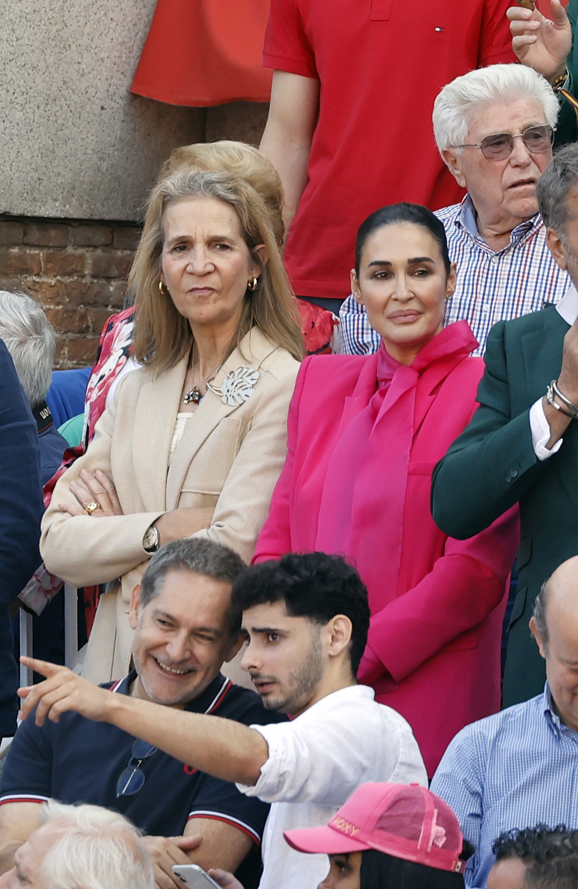 La Infanta Elena, con Vicky Martín Berrocal en Las Ventas