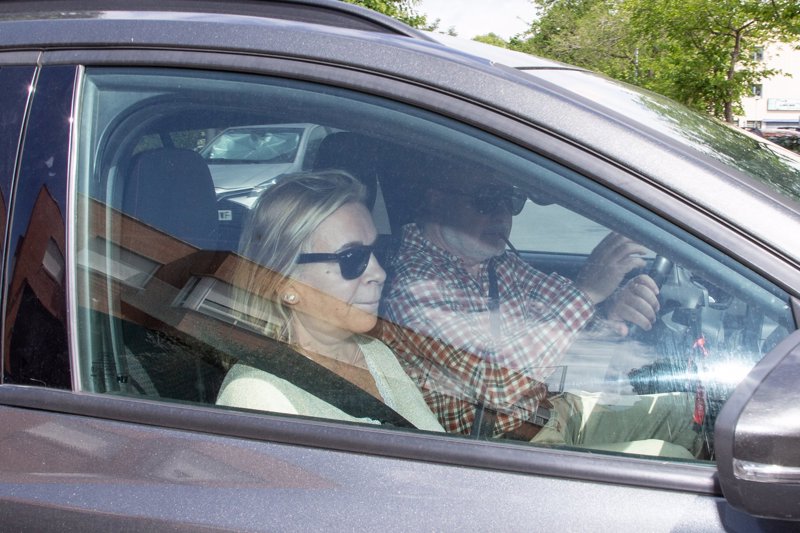 Muy seria, Carmen evitó dar ningún detalle de su primer encuentro con su nieto