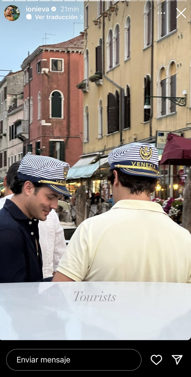 Sus amigos han sorprendido a Íñigo con una nueva escapada