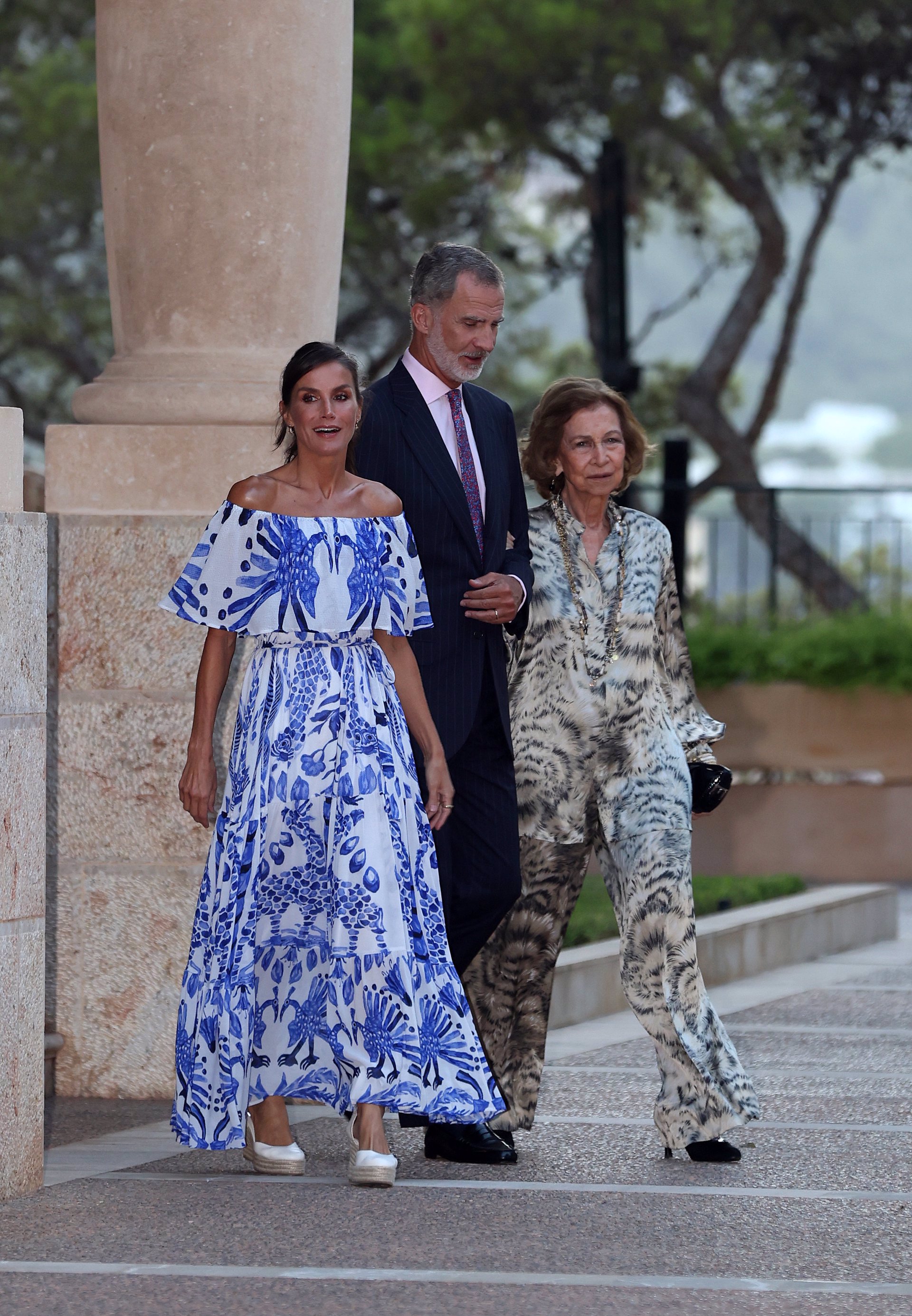 Doña Sofía se une a los Reyes en Mallorca para presidir una noche memorable  en el Palacio de Marivent