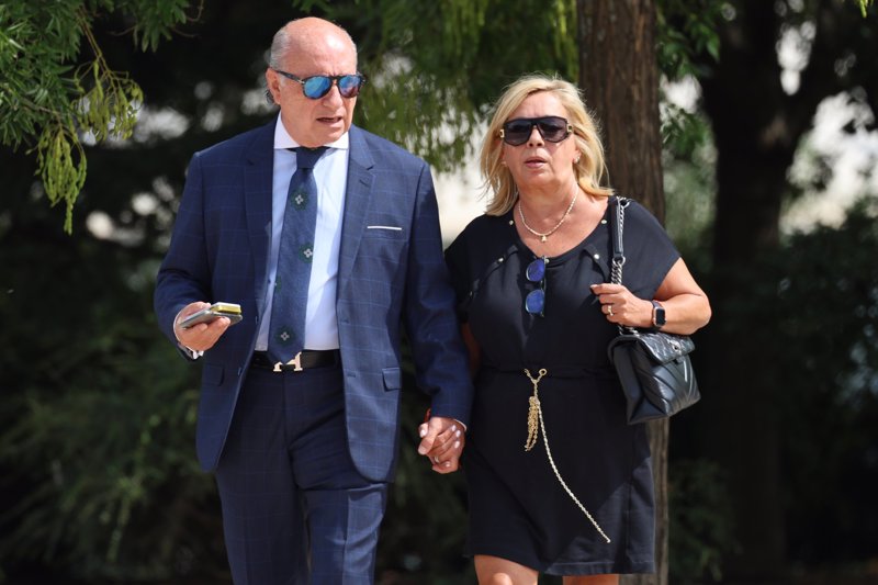 Carmen, abatida tras la muerte de su madre