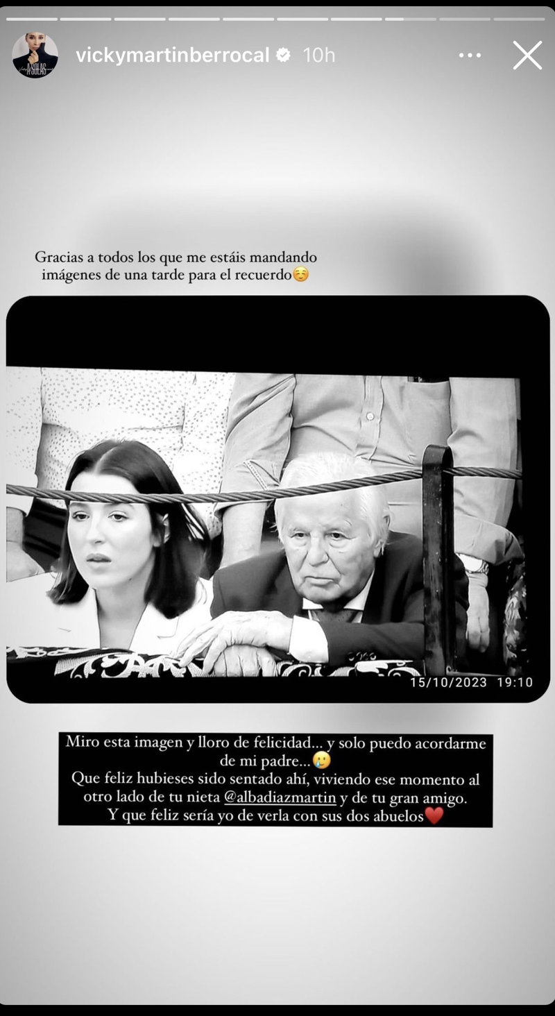 Vicky, muy emocionada al ver a Alba con su abuelo