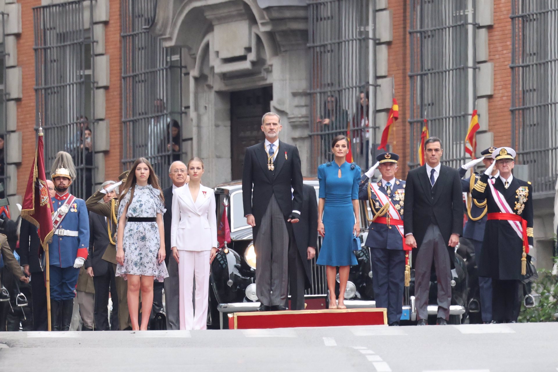 La Familia Real a su llegada al Congreso