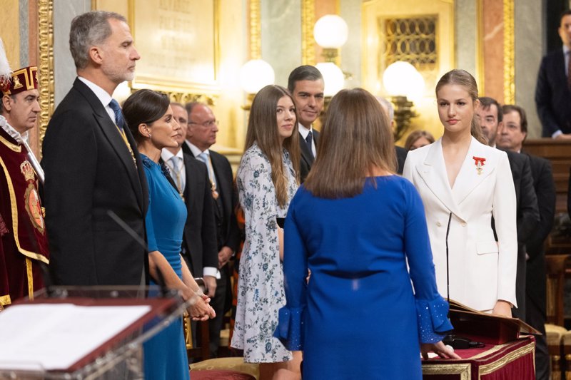 La Princesa de Asturias jurando la Constitución