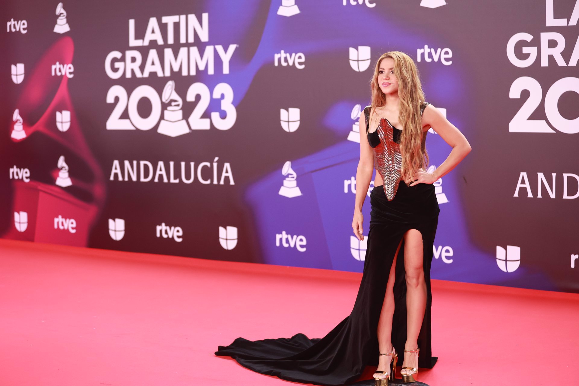 Shakira, a su llegada a la alfombra roja