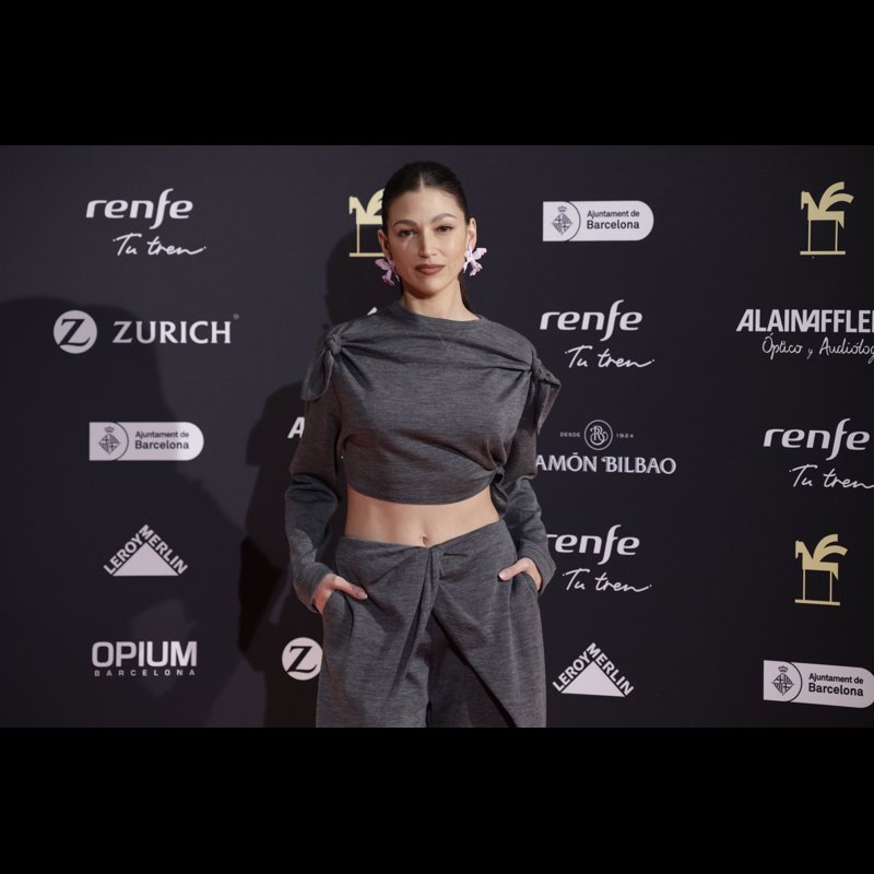 La actriz ha deslumbrado con un total look de Loewe