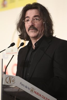 Luis Cobos