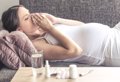 Medicamentos seguros y prohibidos en el embarazo