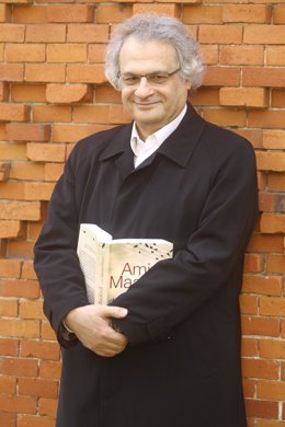 El escritor libanés Amin Maalou