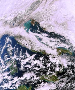 Mínimo de la masa de nieve en el hemisferio norte