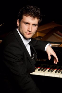 El pianista Julián Sanz