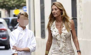 Mónica Pont disfruta del verano al lado de su hijo, tras meses de lucha