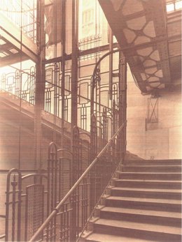 Escalera de la estación de Gran vïa