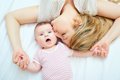 El olor del bebé produce en la madre un estado de placidez y alegría
