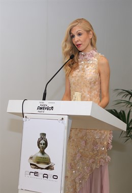 COMUNICADO: La periodista Natalia Martínez recibe uno de los Premios Nacionales a la Moda y Excelencia Empresarial