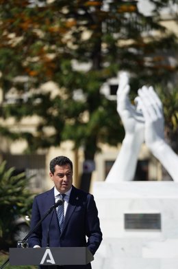 Juanma Moreno, este lunes en Cádiz