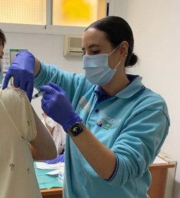 La Junta vacuna en estos días en la provincia de Jaén a 5.800 adolescentes