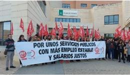 Concentración de UGT en el Hospital de Antequera (Málaga) por los 12.000 eventuales del SAS