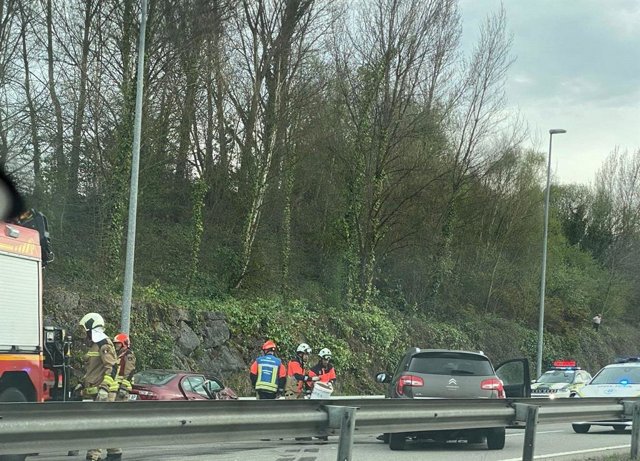 Accidente en la A-66 sentido Gijón causado por un 'kamikaze'