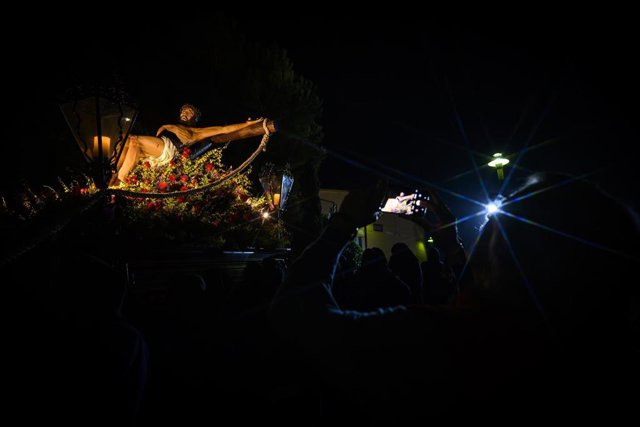 VIA CRUCIS DEL CRISTO DEL SOCORRO  PRIMERA PRCOESION DE ESPAÑA MADRUGADA DEL VIERNES DE DOLORES