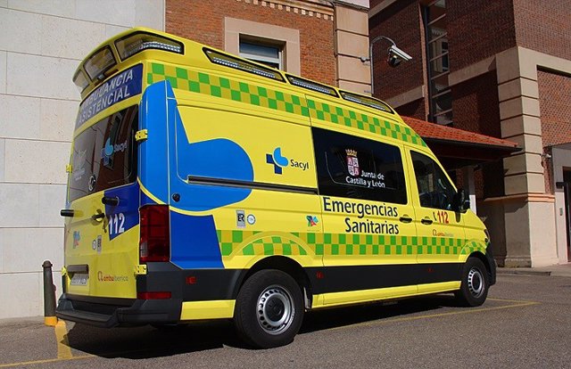 Archivo - Sucesos.- Herido un motorista tras sufrir una caída en el puerto del Boquerón (Ávila)