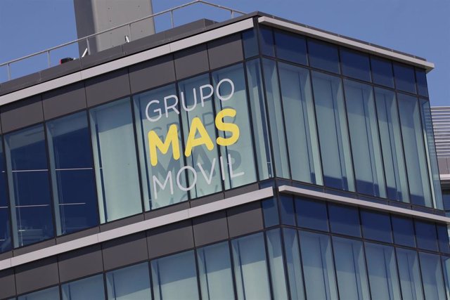 Archivo - Fachada de la empresa Grupo Mas Movil ubicada en Madrid, (España)