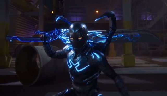 Impresionante tráiler de Blue Beetle, el primer superhéroe latino de DC que recuerda a Iron Man