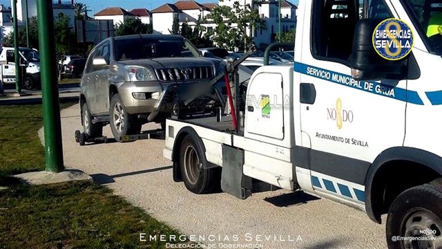 Archivo - Imagen de archivo de la grúa municipal.