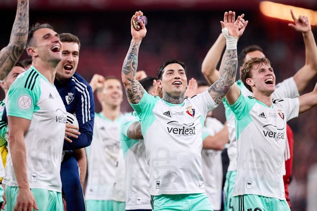 Els jugadors d'Osasuna després del partit