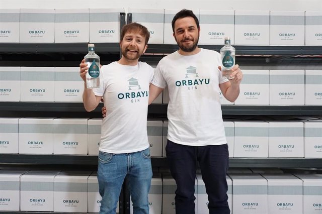 Francisco Fernández y Enrique Díaz, de Orbayu Gin