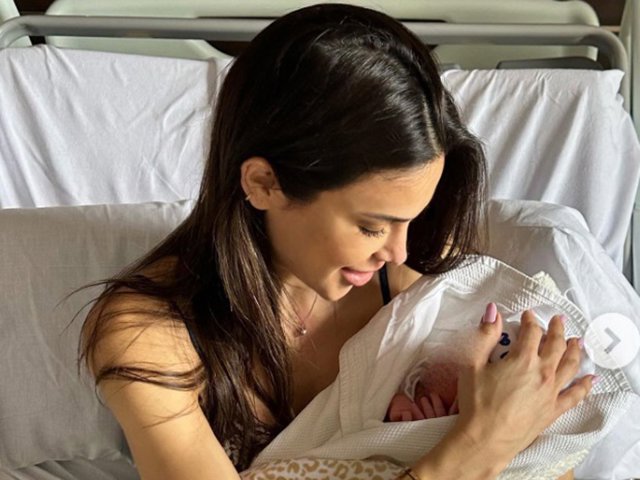 Carla Barber y su segundo hijo, Bosco