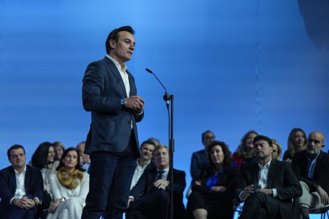 Archivo - Agustín González, candidato del PP a la Alcaldía de Jaén, en el acto de presentación de candidatos en Madrid
