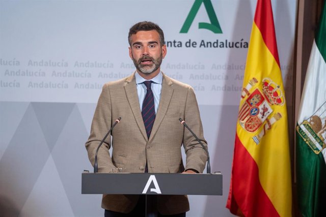 El consejero de Sostenibilidad, Medio Ambiente y Economía Azul y portavoz del Gobierno andaluz, Ramón Fernández Pacheco, en una foto de archivo.
