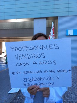 Trabajadores del Laboratorio Central de la Comunidad