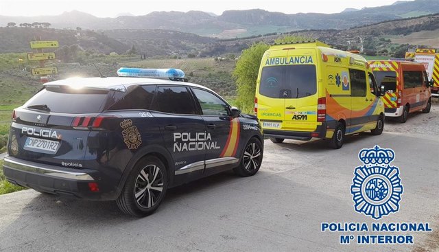Rescatan en Ronda a un menor que se había caído desde una altura de 12 metros