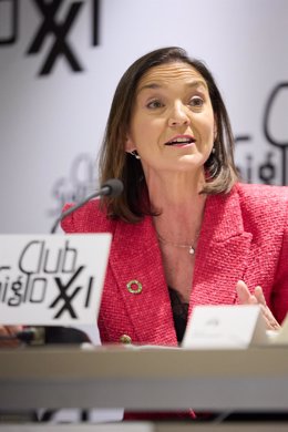 La candidata del PSOE a la alcaldía de Madrid, Reyes Maroto, durante un desayuno coloquio organizado por Club Siglo XXI, a 13 de abril de 2023, en Madrid (España).