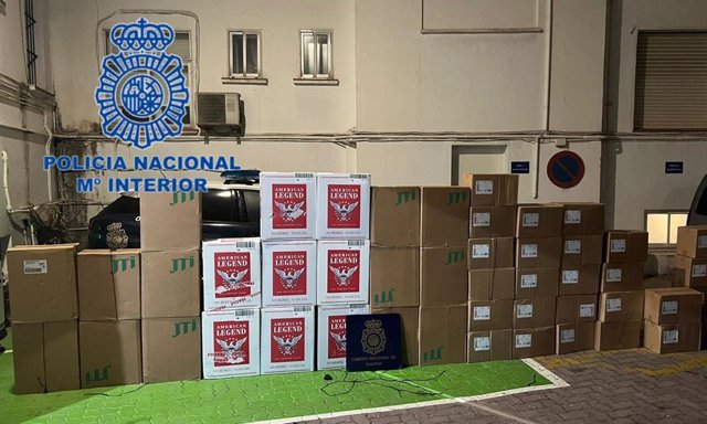 Frustrado un alijo de 17.000 cajetillas de tabaco de contrabando en Los Barrios