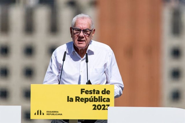 El alcaldable de ERC en Barcelona, Ernest Maragall, este sábado en la 'Festa de la República'  de la formación