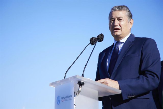 Archivo - El consejero de Presidencia, Interior y Diálogo Social de la Junta de Andalucía, Antonio Sanz