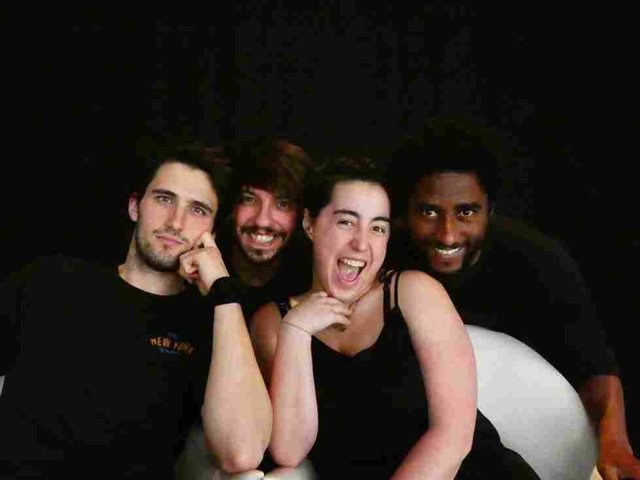 Ibilka Teatro lleva el 5 de mayo a Valladolid con la obra 'Hoy no salgo'.