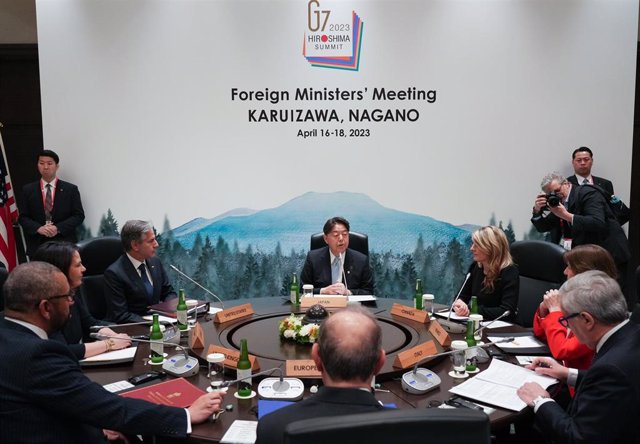 Los ministros de Exteriores del G7, encabezados por el japonés Hayashi Yoshimasa. James Cleverly, de Reino Unido; Annalena Baerbock, de Alemania; Antony Blinken, de EEUU; Melanie Joly, de Canadá; Catherine Colonna, de Francia; Antonio Tajani, de Italia.