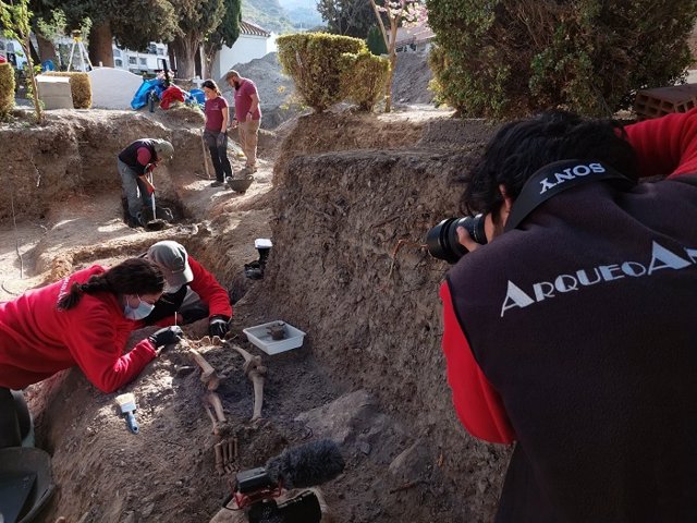 Fosa común en Nigüelas (Granada).