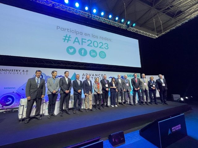 Inauguración de la séptima edición de Advanced Factories (AF) y a la primera edición de Advanced Machine Tools (AMT) en el recinto Gran Via de Fira de Barcelona.