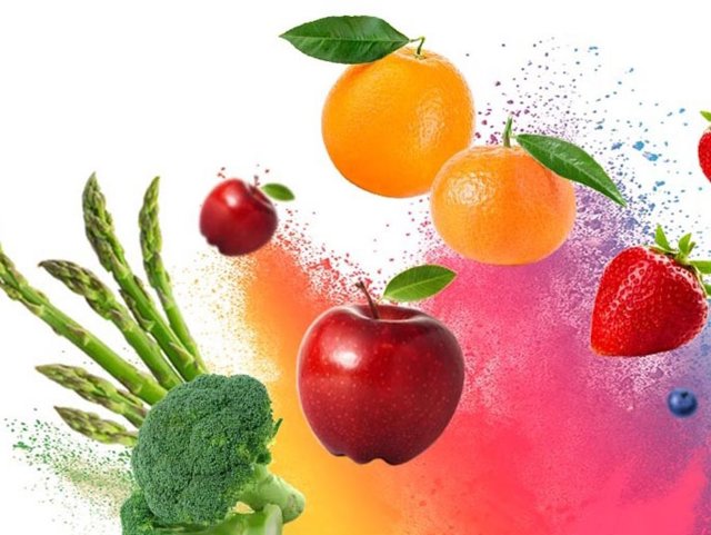 El brócoli y el espárrago verde son dos súper alimentos a incluir en nuestra dieta diaria